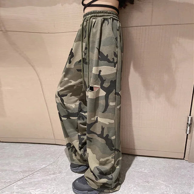 Long Sleeve Crop Top w/ Camouflage pants