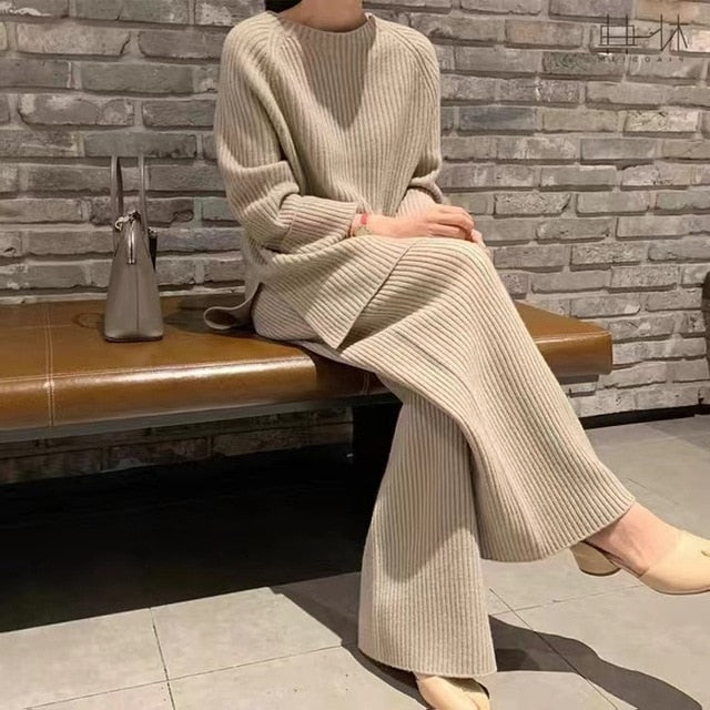 Elegant Knitted Sweater Suit